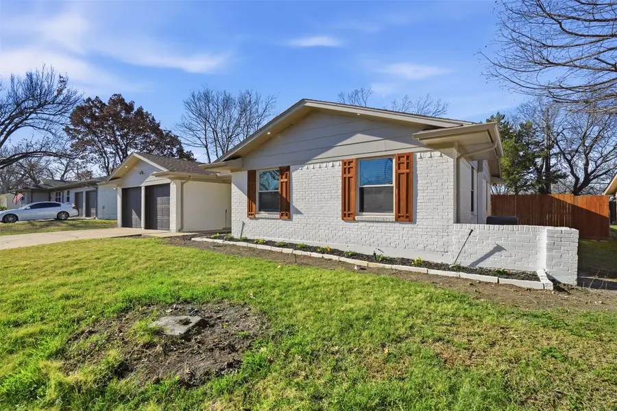 217 Joe White Street, Rockwall, TX 75087 - Image #2