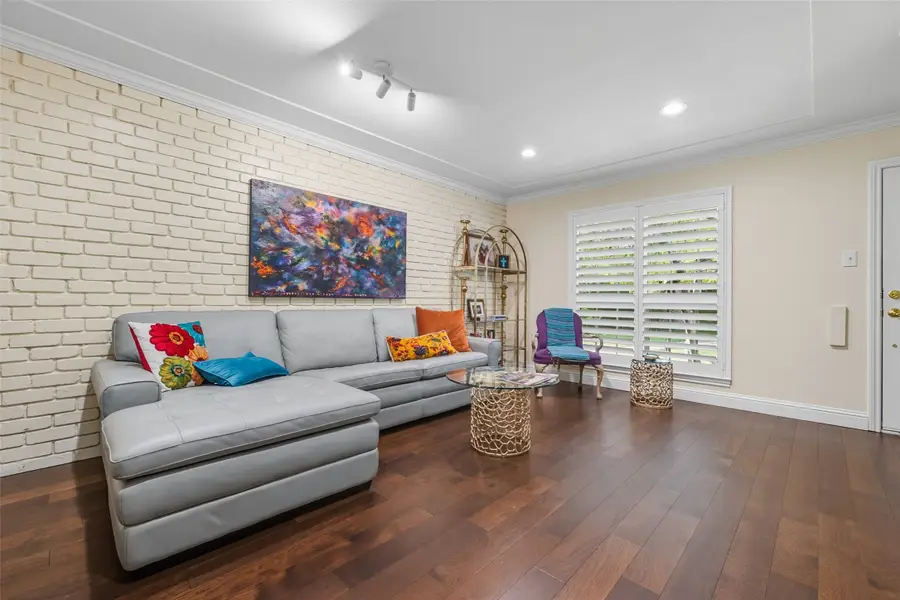 1357 Roaring Springs Road, Fort Worth, TX 76114 - Image #3