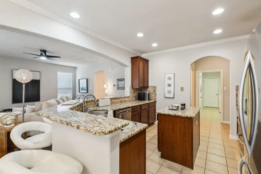 541 Kirby Drive, Argyle, TX 76226 - Image #3