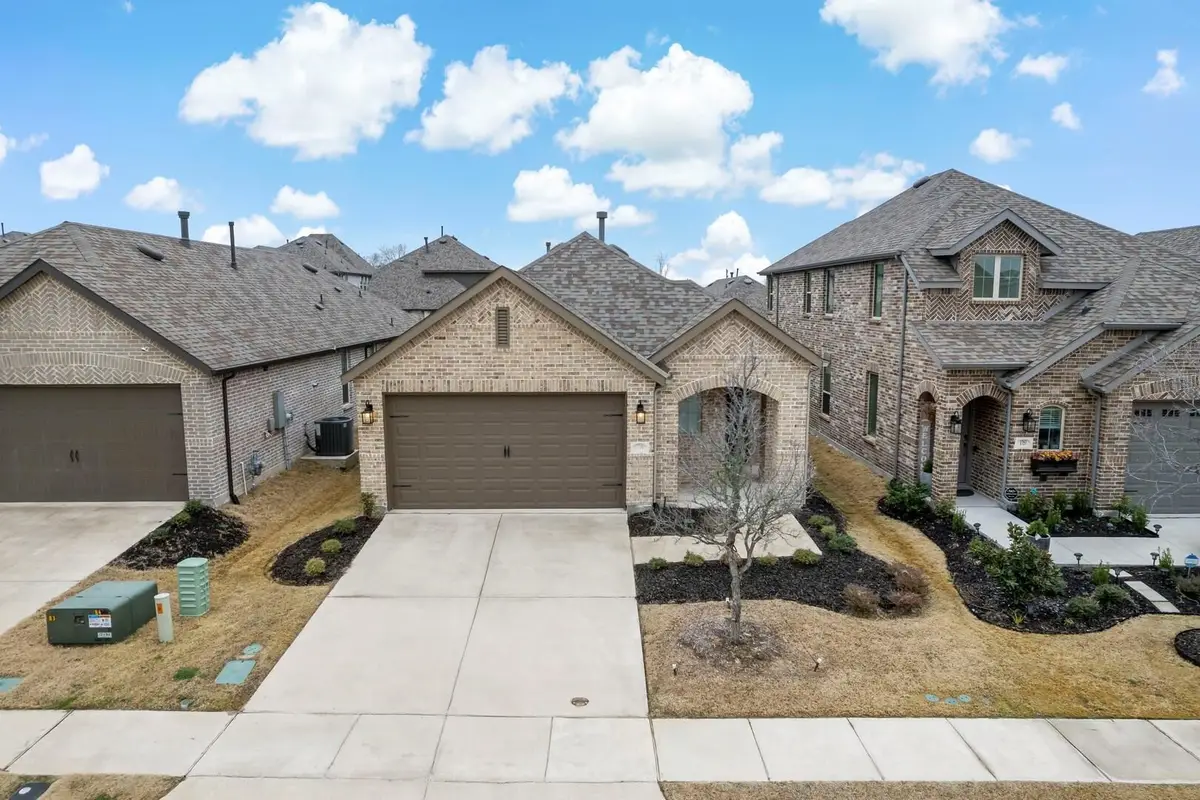 1749 Eagle Landing, Van Alstyne, TX 75495 - Image #1
