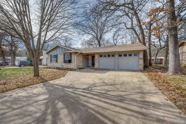 2923 W Day Street, Denison, TX 75020