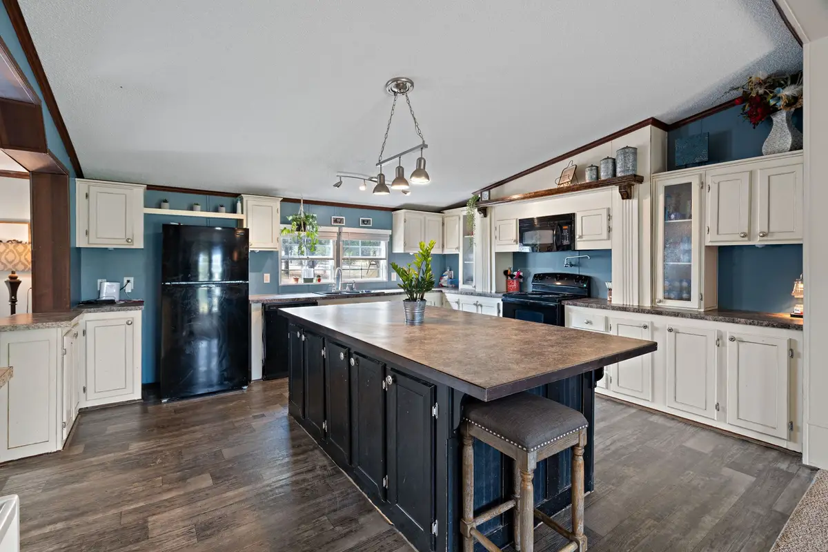 2005 Atticus Court, Springtown, TX 76082 - Image #1