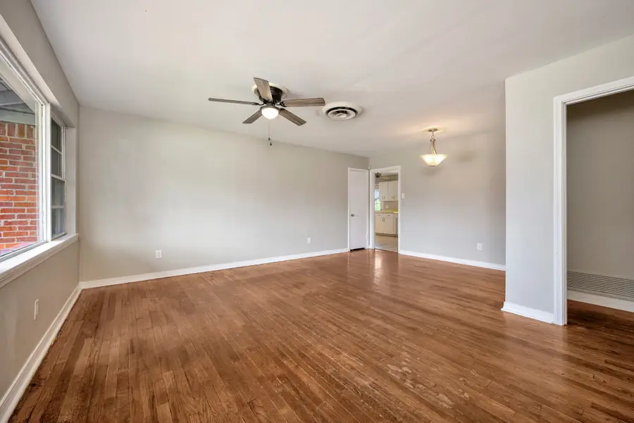 2509 Wayside Avenue, Fort Worth, TX 76110 - Image #2