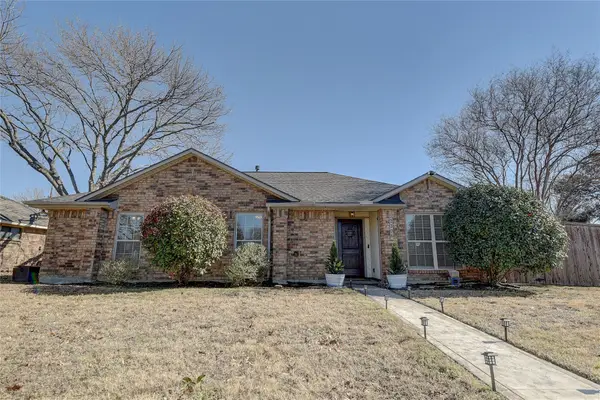 2306 Shadyoaks Lane, Rowlett, TX 75088