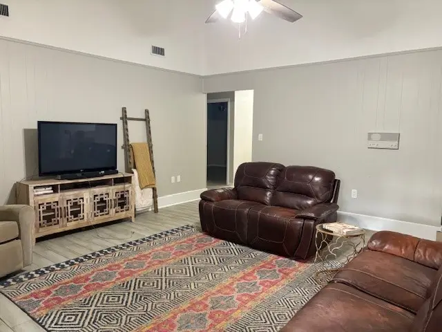 5302 Bright Star Trail, Arlington, TX 76017 - Image #3