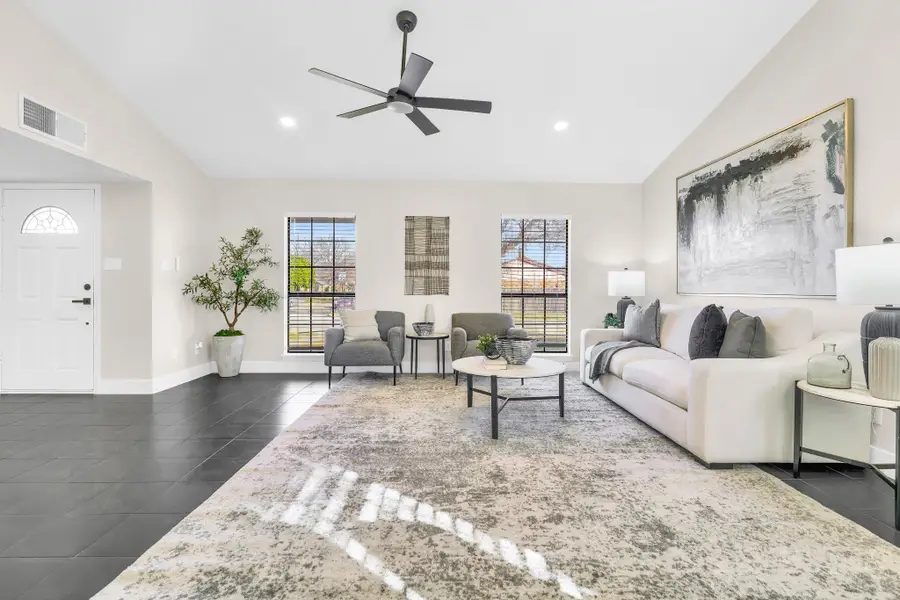 5018 Red River Trail, Grand Prairie, TX 75052 - Image #3