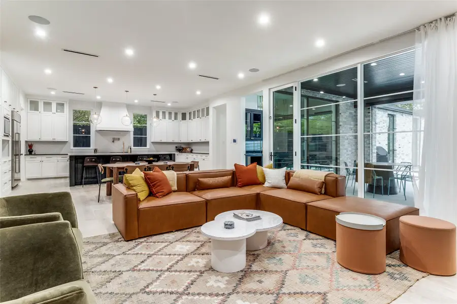 7610 Linwood Avenue, Dallas, TX 75209 - Image #2