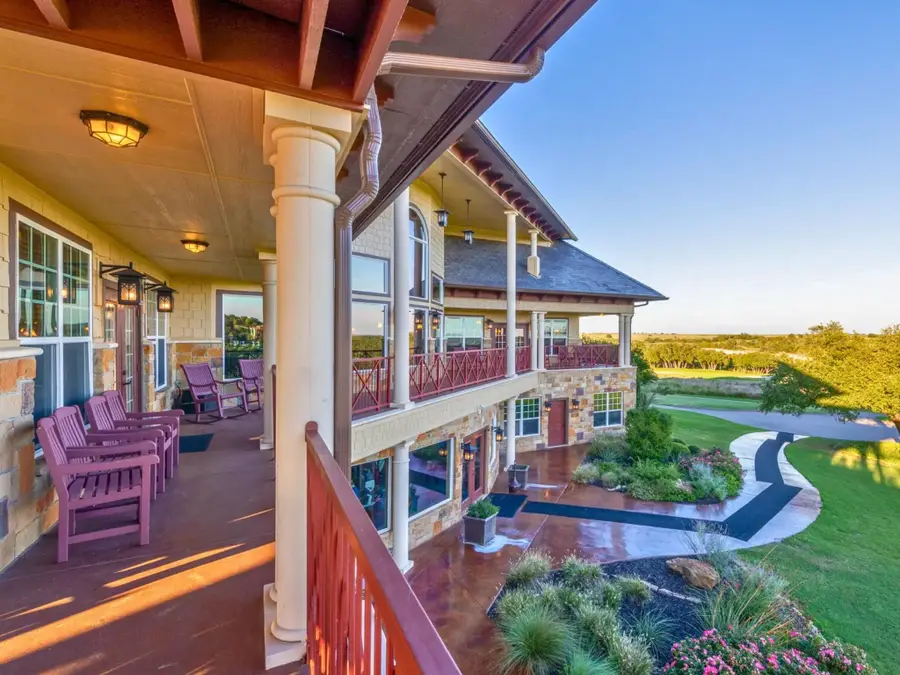 8706 Fullerton Circle, Cleburne, TX 76033 - Image #3