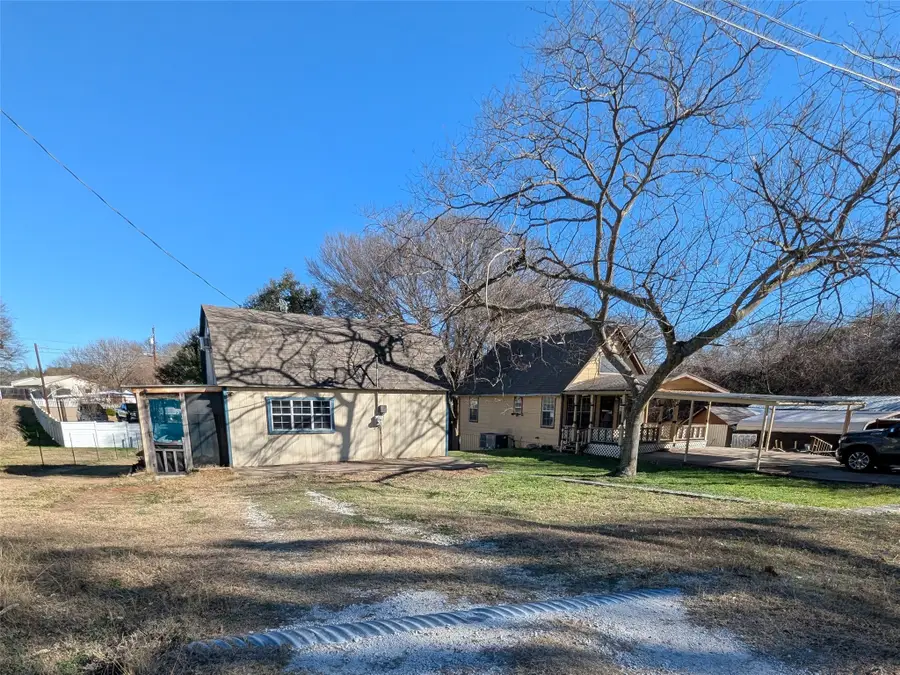8161 Deer View Circle, Granbury, TX 76049 - Image #2