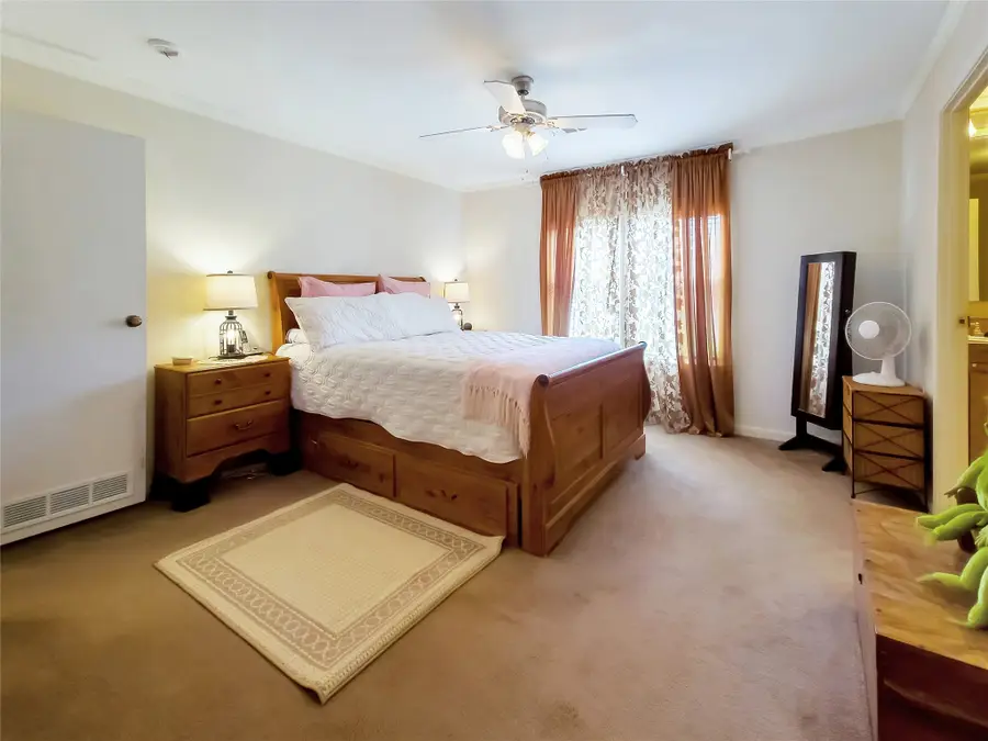 210 N Avenue B, Knox City, TX 79529 - Image #2