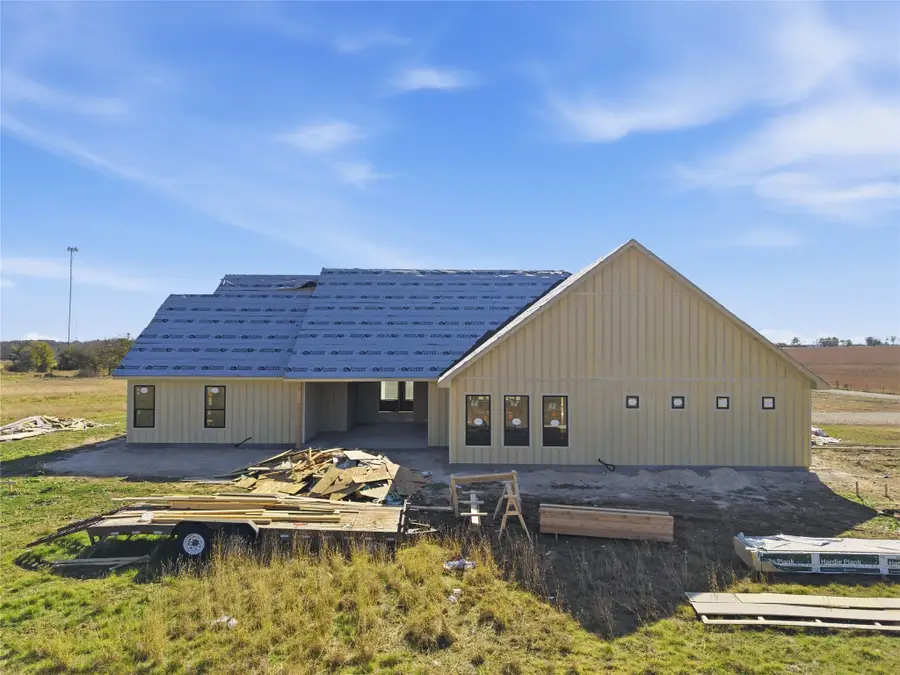 7001 Old Mcgregor-crawford Road, Crawford, TX 76638 - Image #2