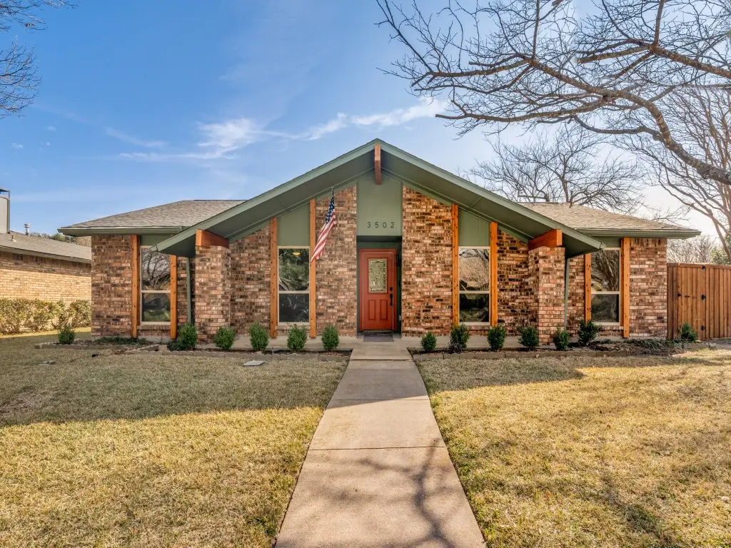 3502 Vista Oaks Drive, Garland, TX 75043 - Image #1