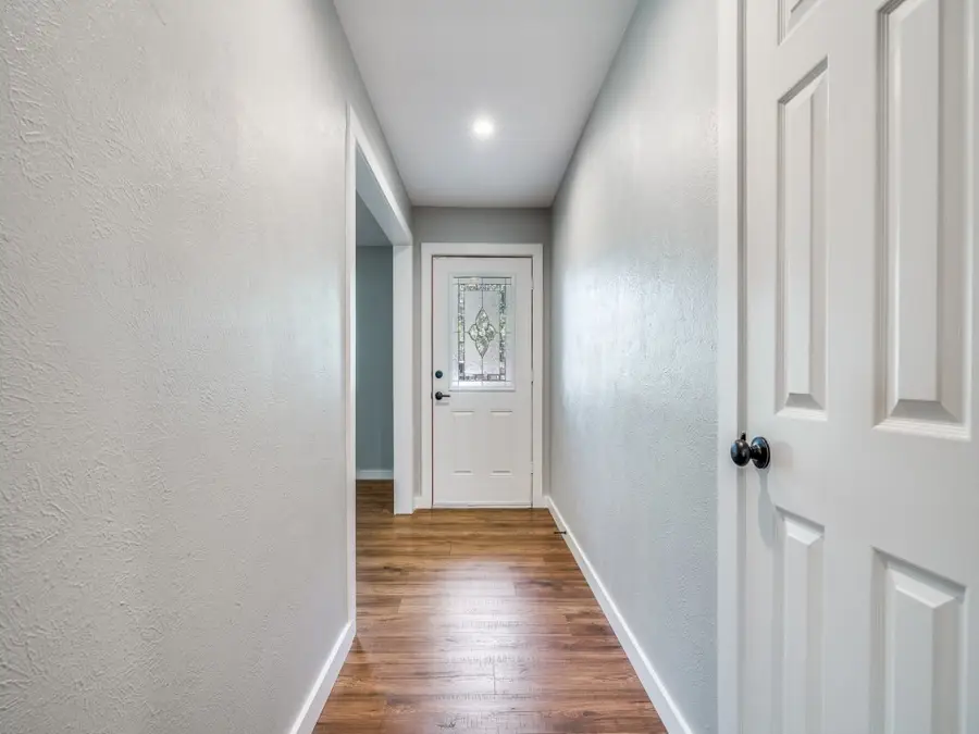 3502 Vista Oaks Drive, Garland, TX 75043 - Image #2