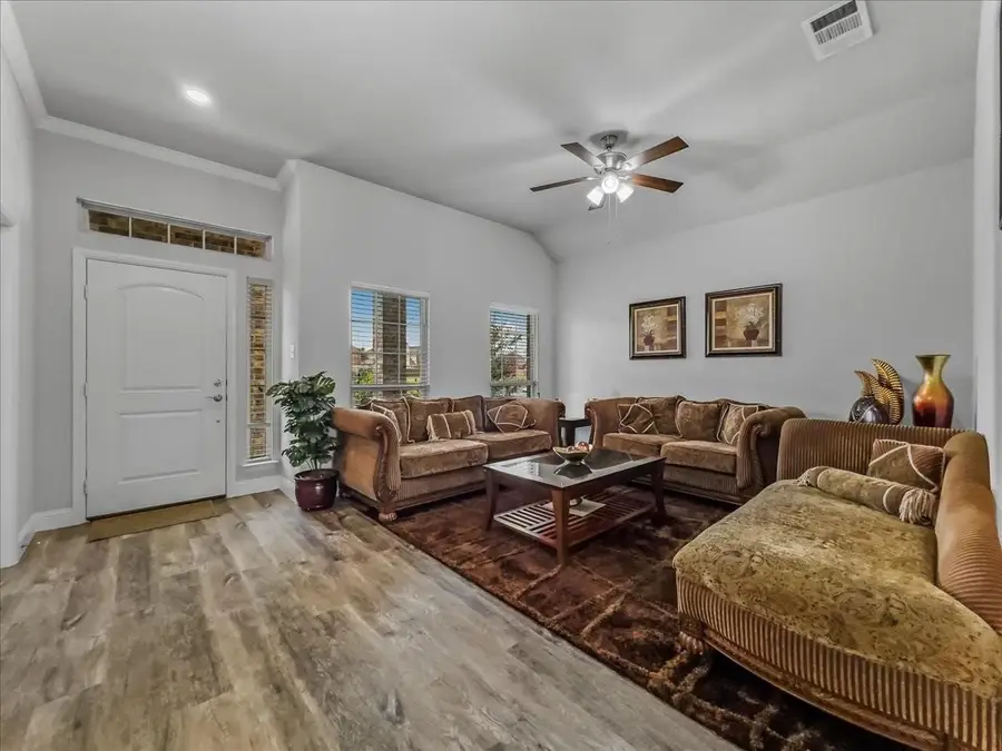 421 Trailhouse Lane, Forney, TX 75126 - Image #3