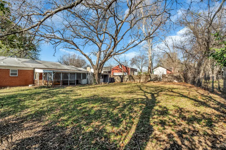 706 S Wildwood Drive, Irving, TX 75060 - Image #2