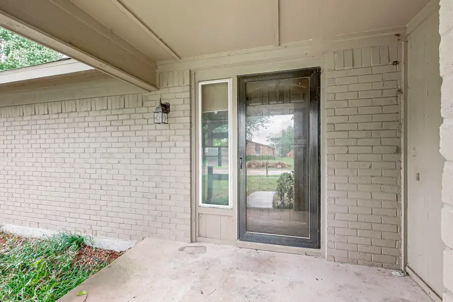 1910 Forestdale Drive, Richardson, TX 75081 - Image #2