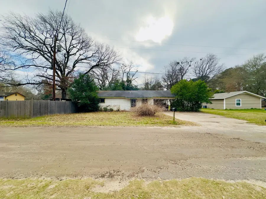 168 Estelle Street, Hawkins, TX 75765 - Image #2