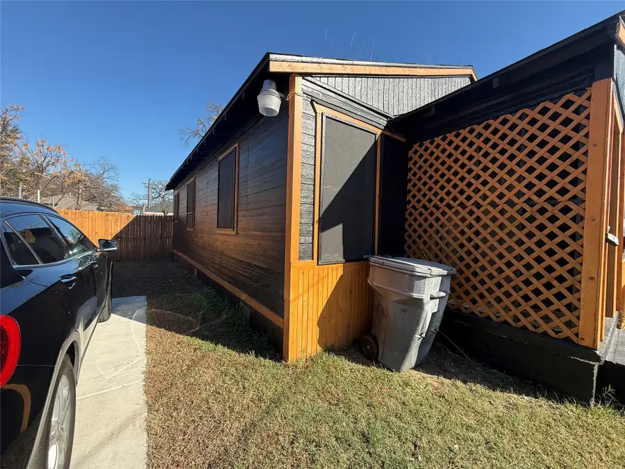 2912 Frazier Street, Dallas, TX 75210 - Image #2