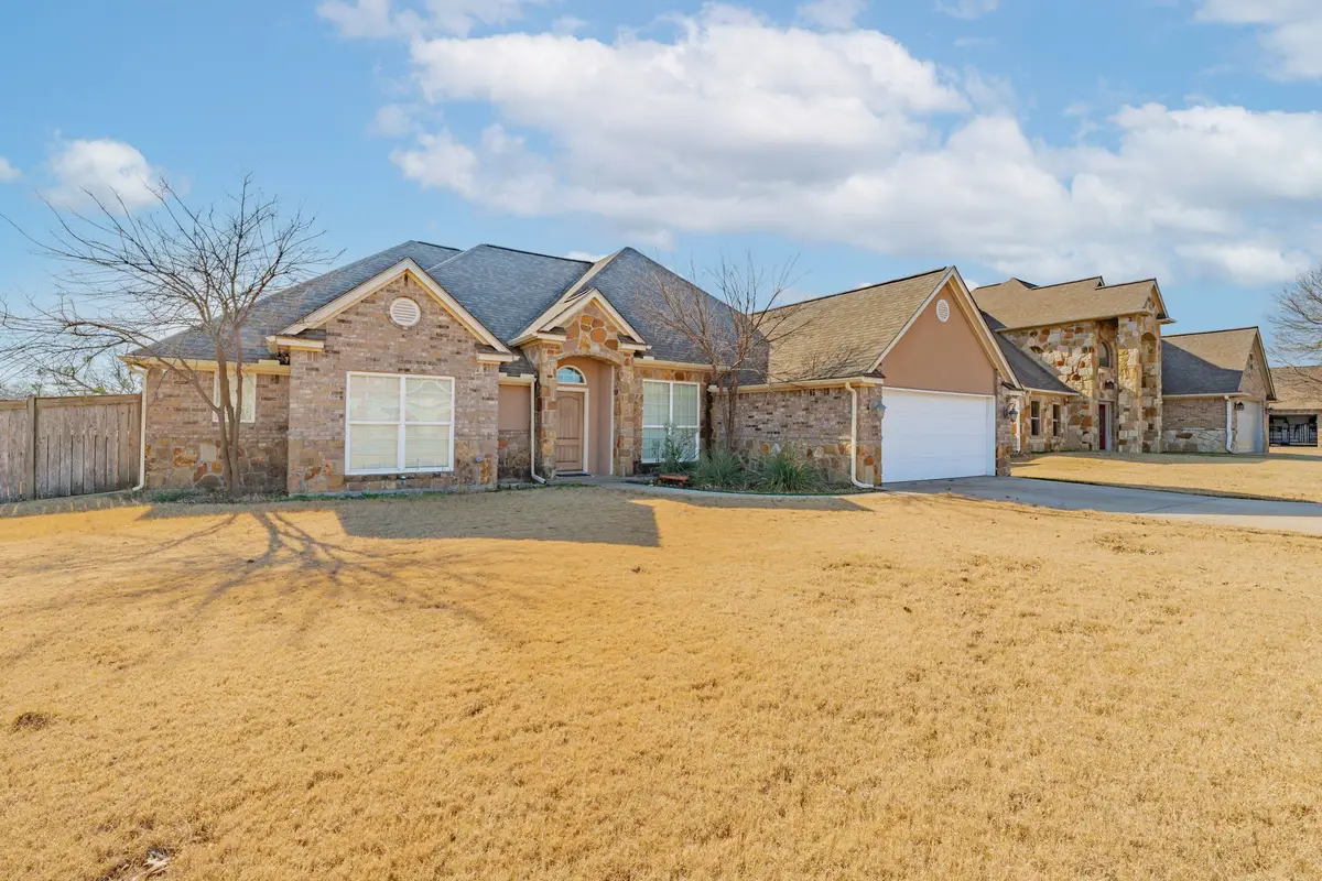 1114 Elk Ridge Drive, Stephenville, TX 76401 - Image #1
