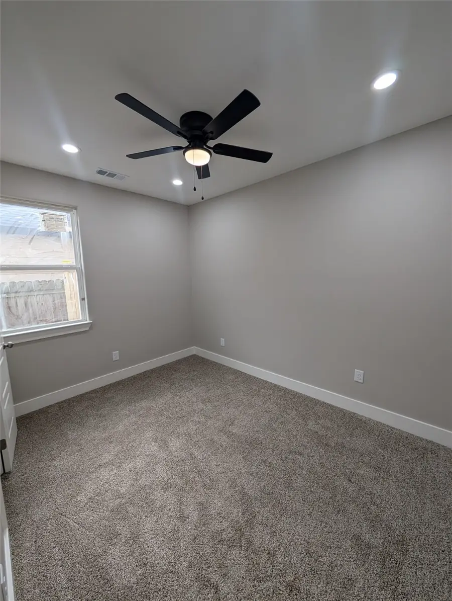 2631 Burger Avenue, Dallas, TX 75215 - Image #2