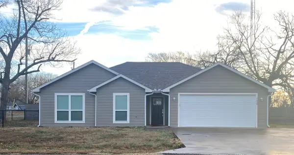 100 S Bois D, Dodd City, TX 75438