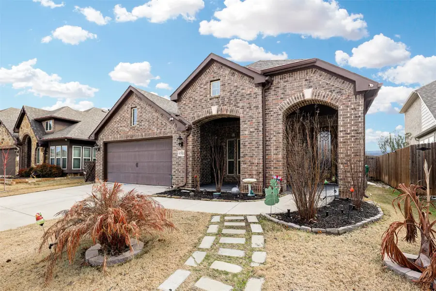 9501 Meadowpark Drive, Justin Roanoke, TX 76226 - #3