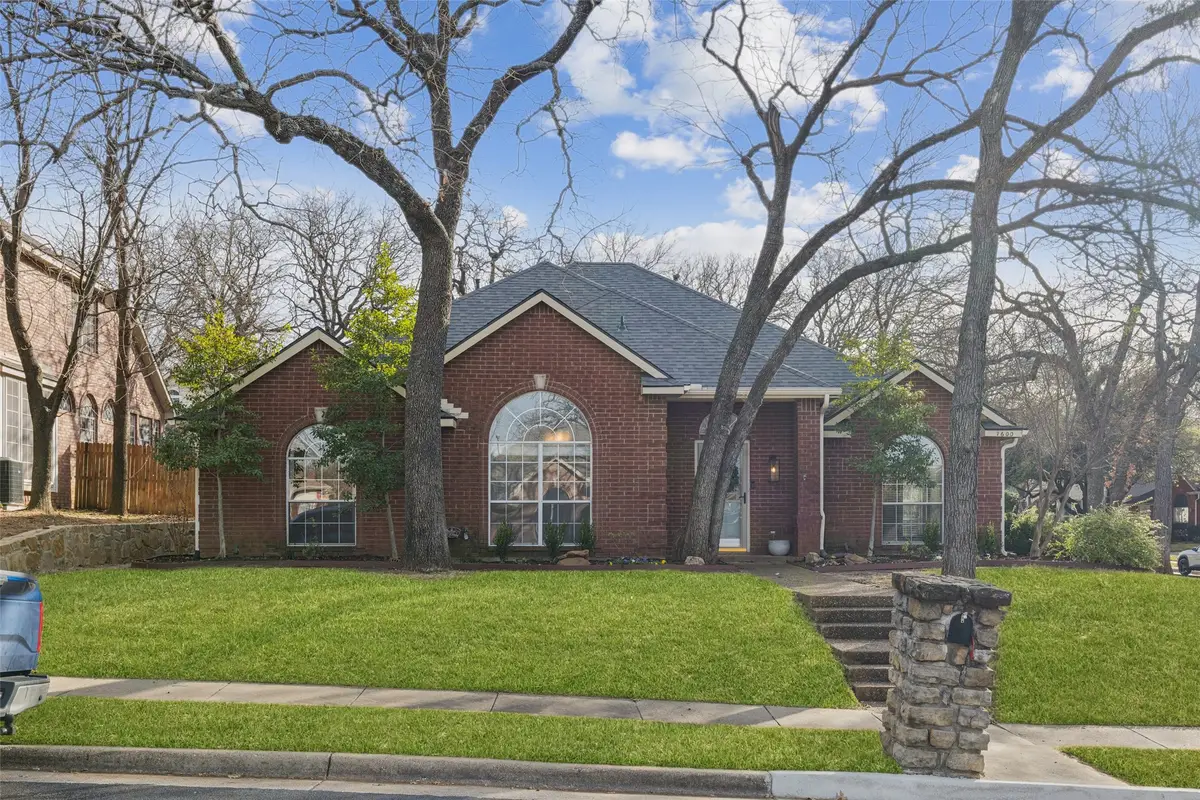 7600 Chestnut Drive, North Richland Hills, TX 76182 - Image #1