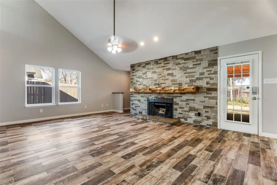 3813 Devonaire Drive, Fort Worth, TX 76008 - Image #3