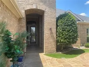 9921 Crestview Drive, Denton, TX 76207 - Image #3