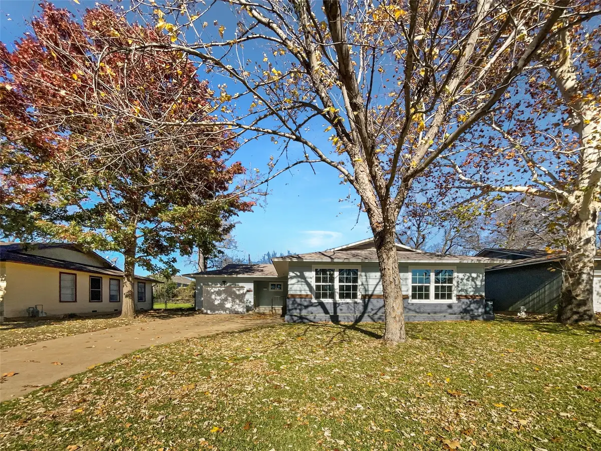 6132 Sundown Drive, Fort Worth, TX 76114 - Image #1