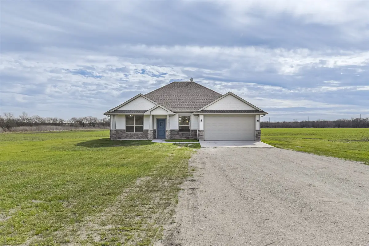 138 Zmolek Road, Alma, TX 75119 - Image #1
