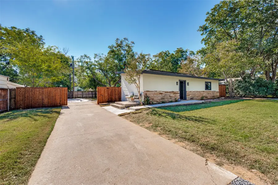 718 Glen Rhea Drive, Lake Dallas, TX 75065 - Image #3