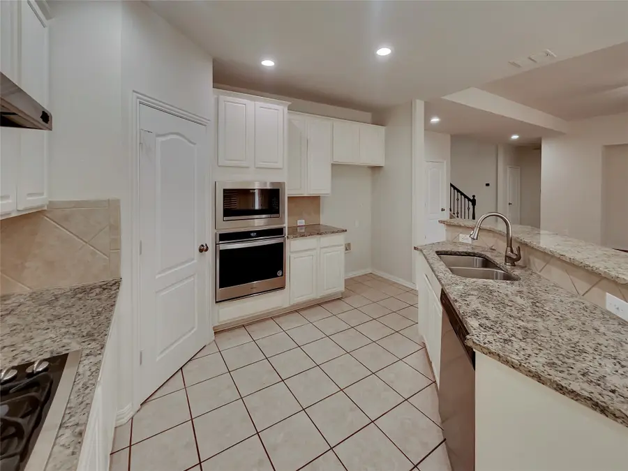 307 Brookwood Forest Drive, Sunnyvale, TX 75182 - Image #2