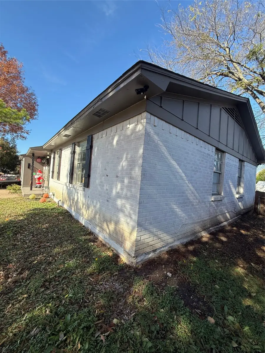 2225 Sybil Drive, Mesquite, TX 75149 - Image #2