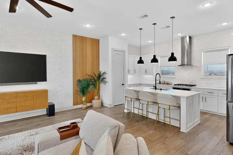 2557 Carmelita Street, Dallas, TX 75212 - Image #2