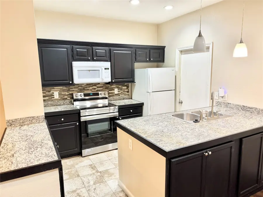 7340 Skillman Street #401, Dallas, TX 75231 - Image #2