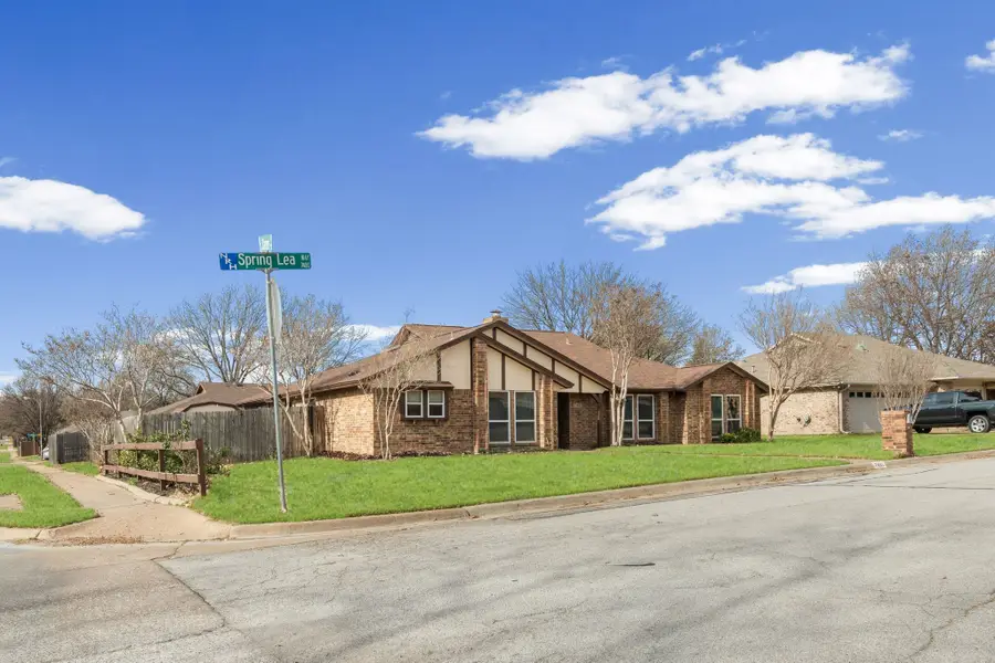 7401 Spring Lea Way, North Richland Hills, TX 76182 - Image #2