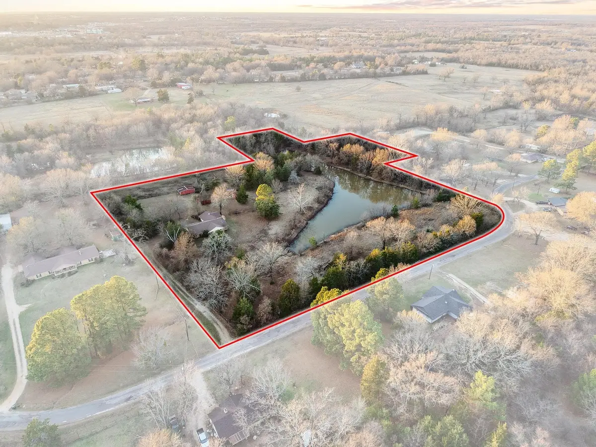 233 Haning Drive, Paris, TX 75462 - Image #1