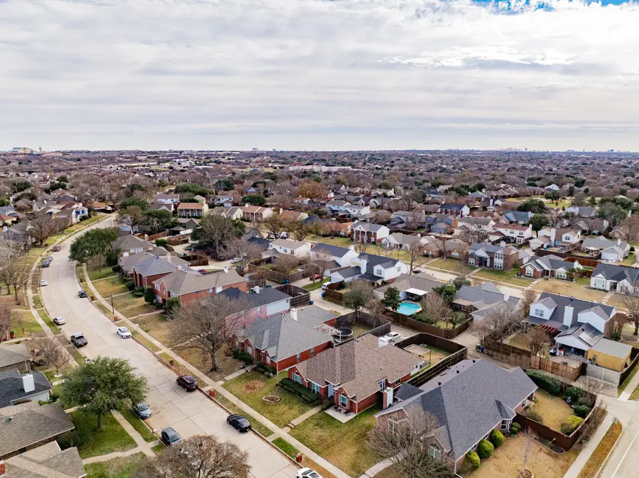 2102 Greenview Drive, Carrollton, TX 75010 - Image #3