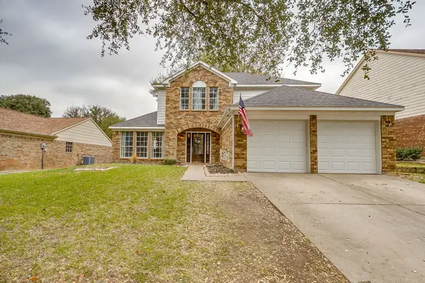 5221 Grand Mesa Drive, Fort Worth, TX 76137