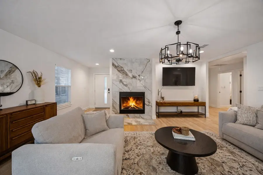 1609 Knight Trail, Little Elm, TX 75034 - Image #3