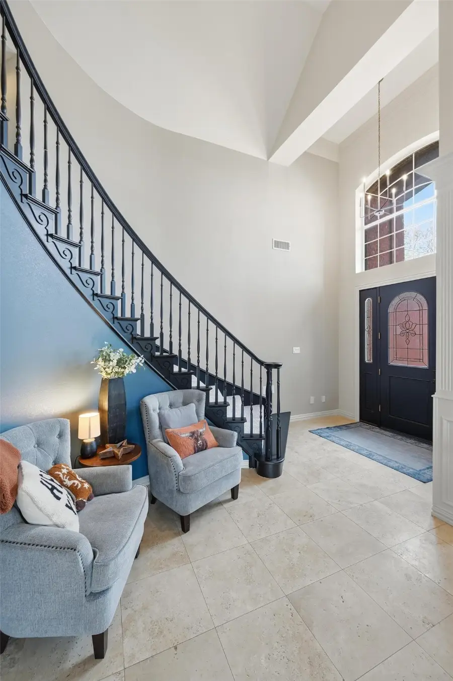 2817 Kingswood Drive, Grapevine, TX 76051 - Image #2