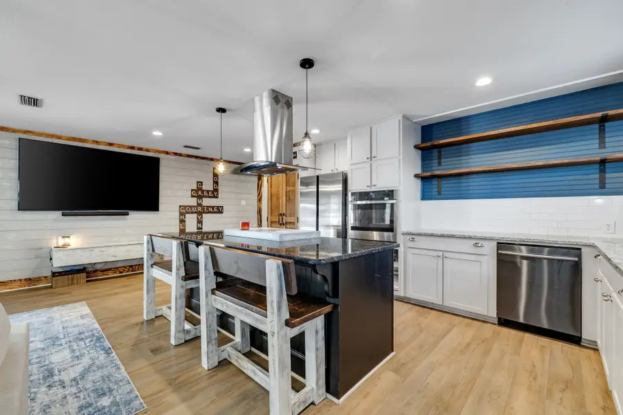 6537 Briley Drive, North Richland Hills, TX 76180 - Image #2