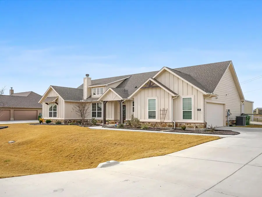 173 Meadow Vista Drive, Rhome, TX 76078 - Image #3
