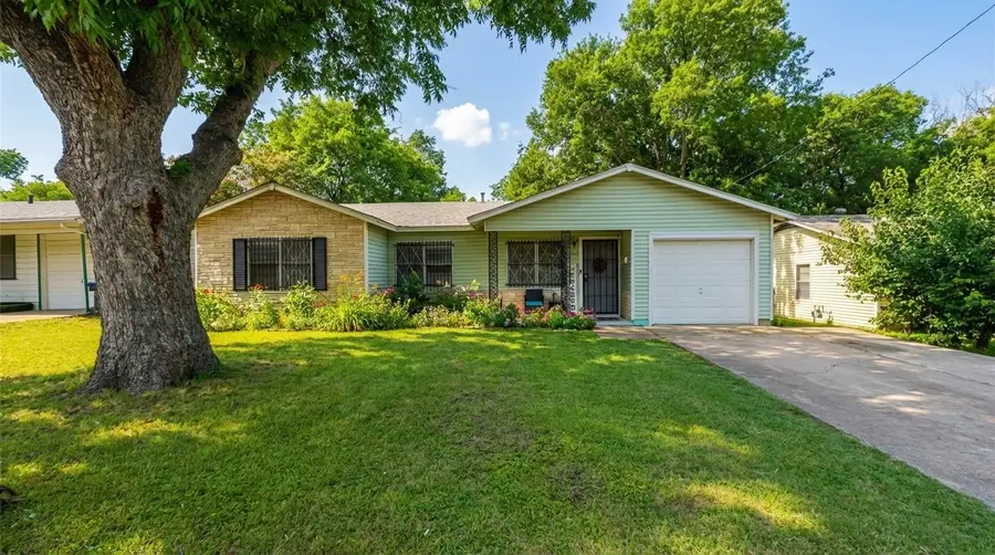 4120 Wilhelm Street, Fort Worth, TX 76119 - Image #2