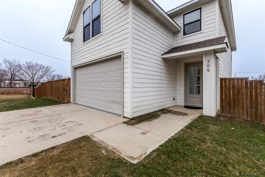 205 Kimbell Street, Mesquite, TX 75149 - Image #2