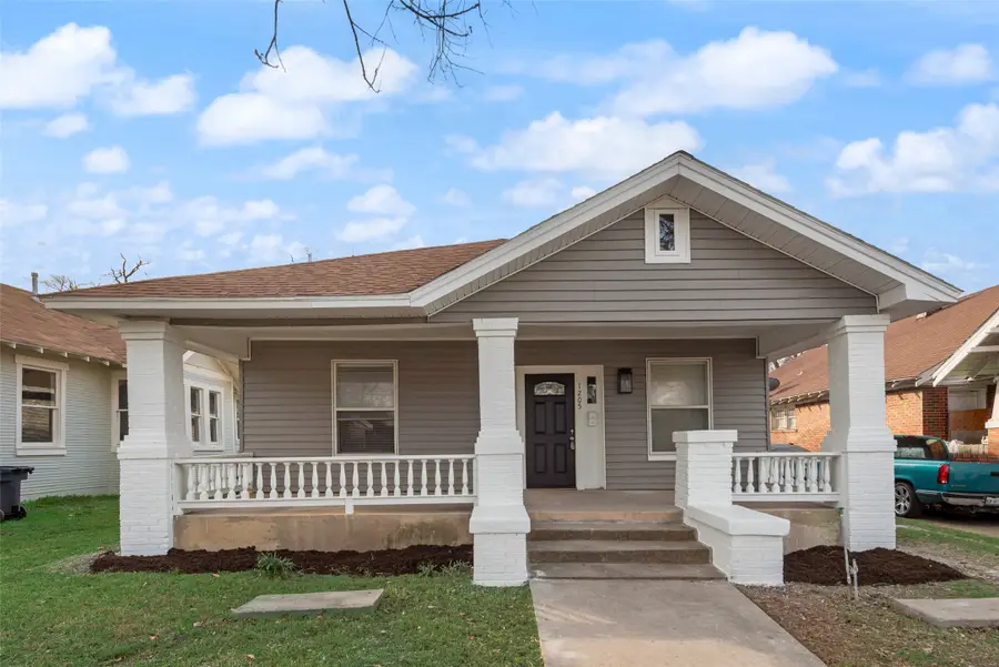 1205 W Arlington Avenue, Fort Worth, TX 76110 - Image #2
