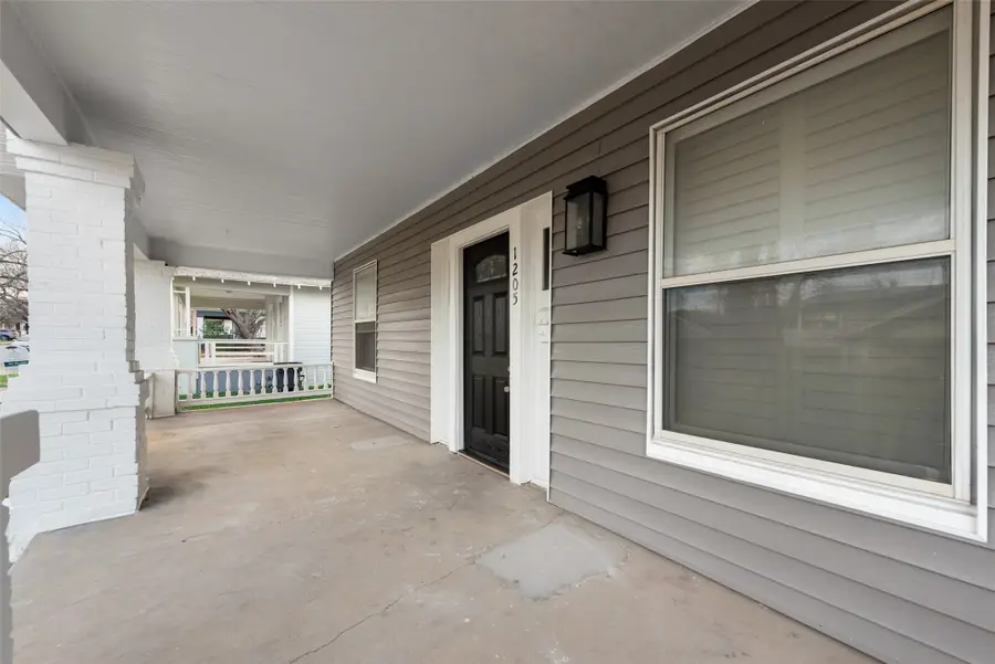 1205 W Arlington Avenue, Fort Worth, TX 76110 - Image #3