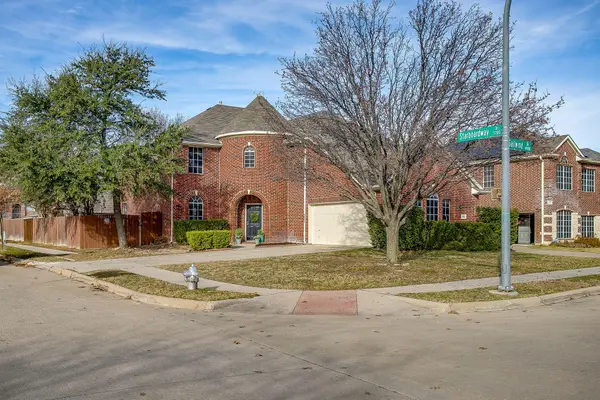 4901 Sailwind Drive, Fort Worth, TX 76135