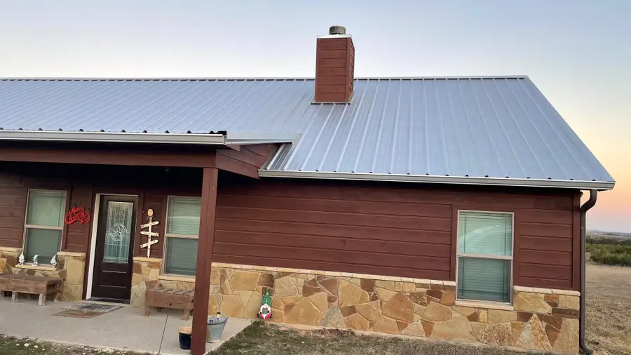 2473 County Road 199, Iredell, TX 76649 - Image #2